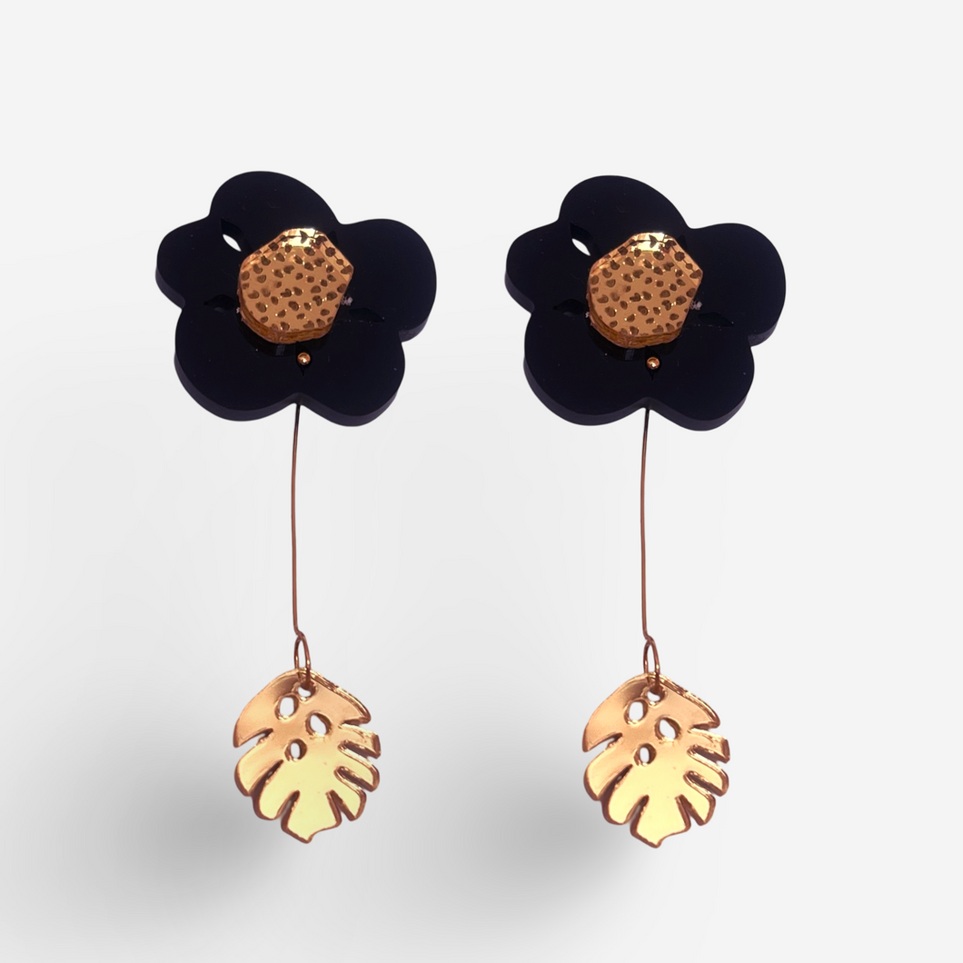 Black Tie Flower