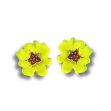 Load image into Gallery viewer, Yellow Flower Studs