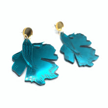 Load image into Gallery viewer, Teal Fleur the Fighting Fish in Mirror